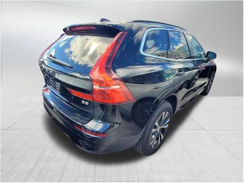 2023 Volvo XC60 B5 Core