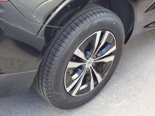 2023 Volvo XC60 B5 Core