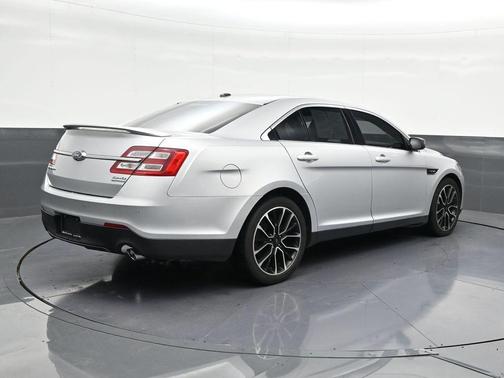 Ingot Silver 2018 Ford Taurus SHO