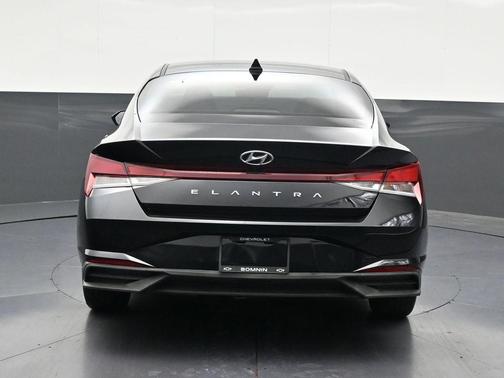 Onyx Black 2023 Hyundai ELANTRA SEL