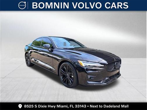 2024 Volvo S60 B5 Plus Black Edition