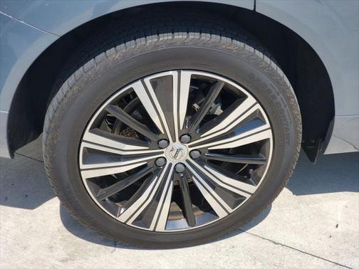 2022 Volvo XC60 B6 Inscription