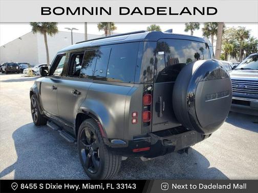 2023 Land Rover Defender X-Dynamic SE