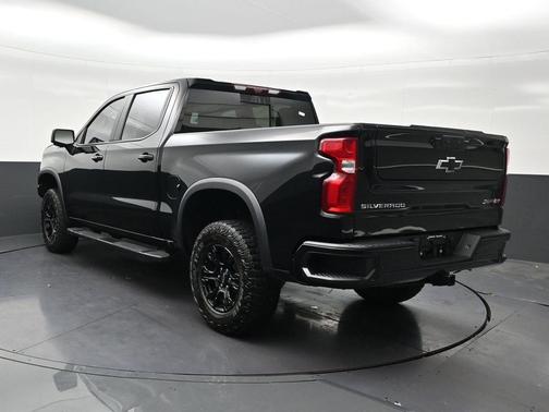 Black 2025 Chevrolet Silverado 1500 ZR2