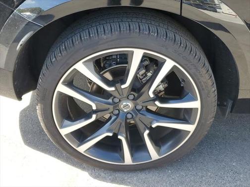 2023 Volvo XC60 B5 Ultimate Dark Theme