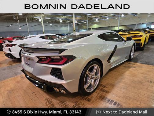 2024 Chevrolet Corvette Stingray w/2LT