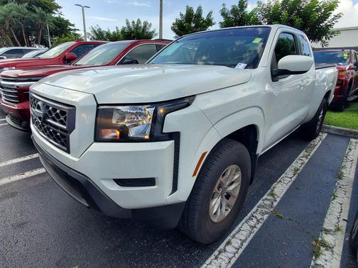 2024 Nissan Frontier SV