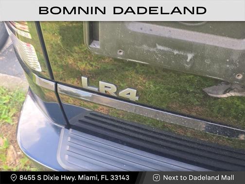 2016 Land Rover LR4 Base