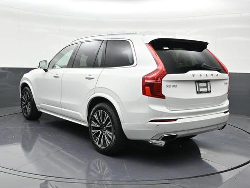 2020 Volvo XC90 T5 Momentum