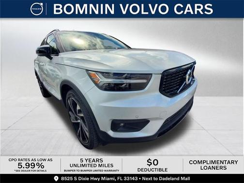 2022 Volvo XC40 T5 R-Design