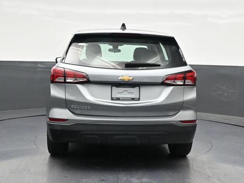 Sterling Gray Metallic 2024 Chevrolet Equinox LS