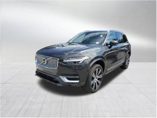 2024 Volvo XC90 B5 Plus