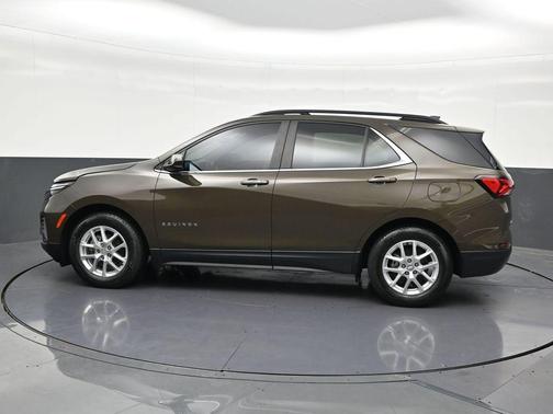Bronze Metallic 2023 Chevrolet Equinox 1LT