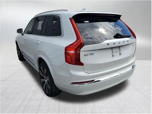 2024 Volvo XC90 Recharge Plug-In Hybrid T8 Plus Bright Theme 7 Passenger