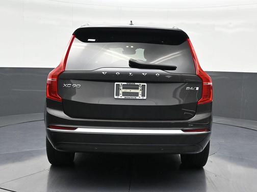 2023 Volvo XC90 B6 Plus 6-Seater