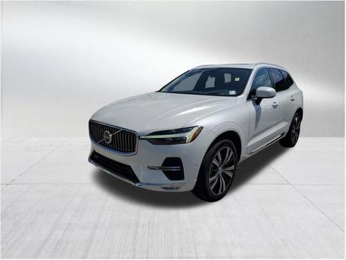 2022 Volvo XC60 B6 Inscription