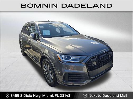 2022 Audi Q7 45 Premium Plus