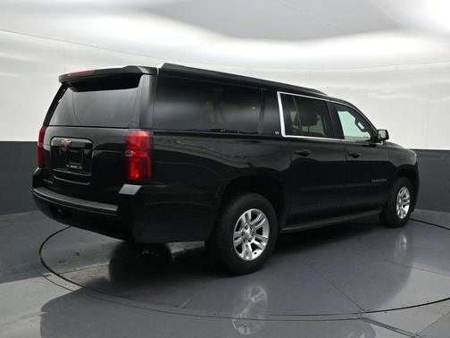 Black 2018 Chevrolet Suburban LT