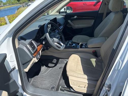 2018 Audi Q5 2.0T Premium Plus