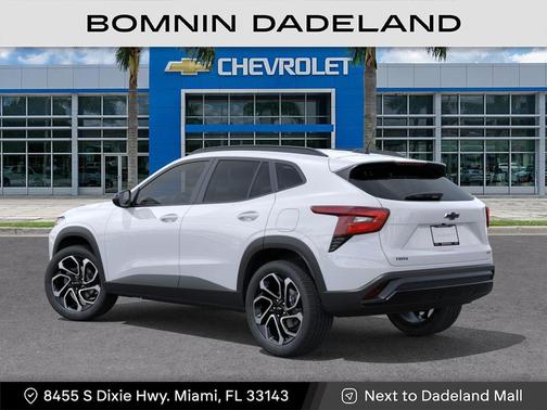 Summit White 2026 Chevrolet Trax 2RS