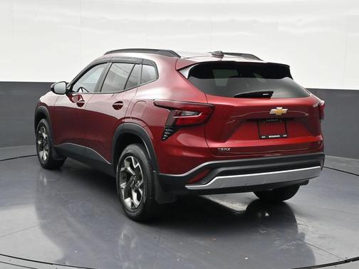 Crimson 2024 Chevrolet Trax LT
