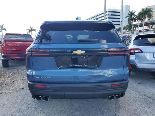 2024 Chevrolet Traverse LS