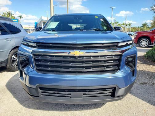 2024 Chevrolet Traverse LS