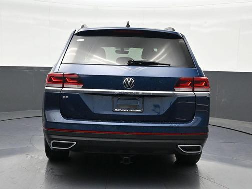 Blue 2022 Volkswagen Atlas 2.0T SE