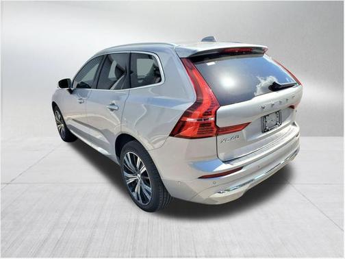 2022 Volvo XC60 B5 Inscription