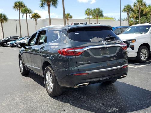 2020 Buick Enclave Essence