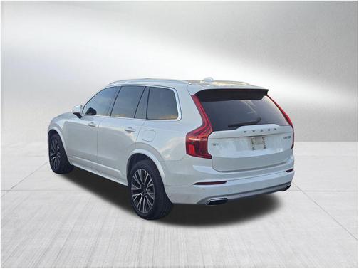 2020 Volvo XC90 T5 Momentum