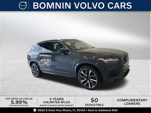 2022 Volvo XC90 T6 Momentum