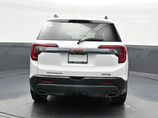 Summit White 2023 GMC Acadia AT4