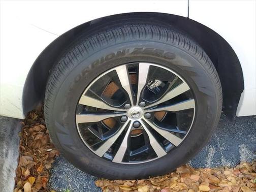 2025 Volvo XC60 B5 Core