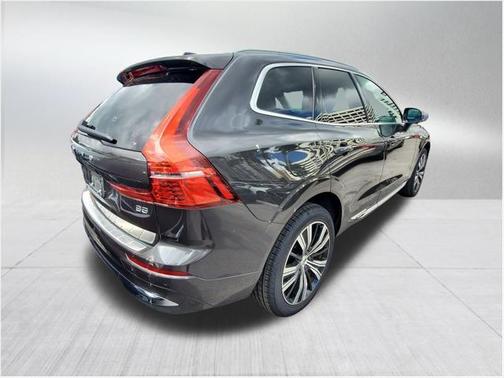 2022 Volvo XC60 B5 Inscription