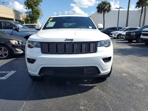 2020 Jeep Grand Cherokee Altitude