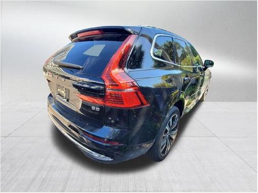 2022 Volvo XC60 B5 Inscription