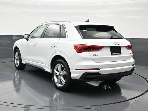2024 Audi Q3 Premium