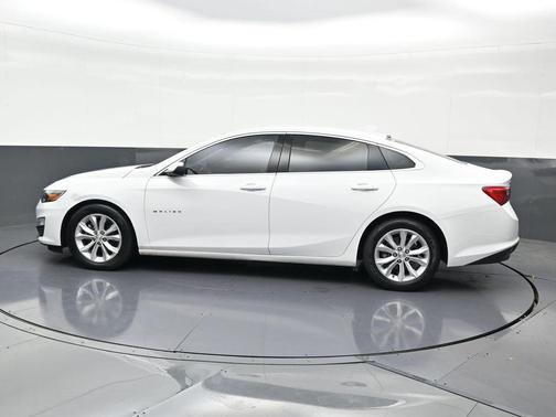 Summit White 2023 Chevrolet Malibu LT