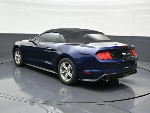 2020 Ford Mustang EcoBoost