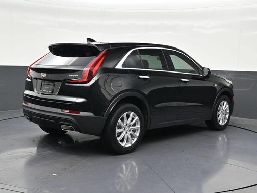 Black Metallic 2023 Cadillac XT4 Luxury
