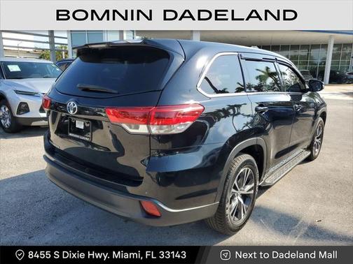 2017 Toyota Highlander LE I4