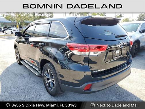 2017 Toyota Highlander LE I4