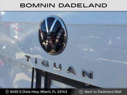 2022 Volkswagen Tiguan 2.0T SE R-Line Black