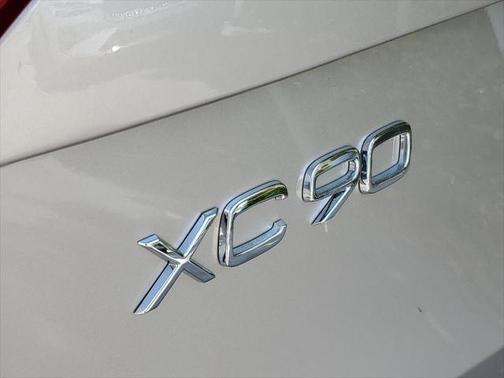 2023 Volvo XC90 Recharge Plug-In Hybrid Ultimate