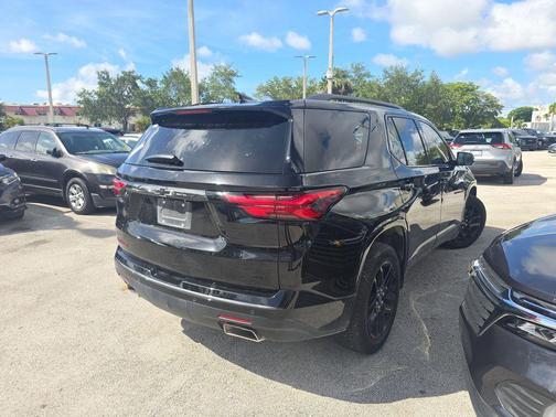 2023 Chevrolet Traverse Premier