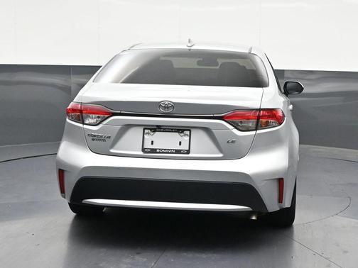 Classic Silver Metallic 2022 Toyota Corolla LE