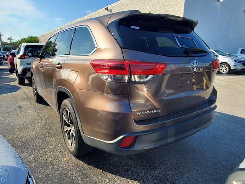 2018 Toyota Highlander LE Plus