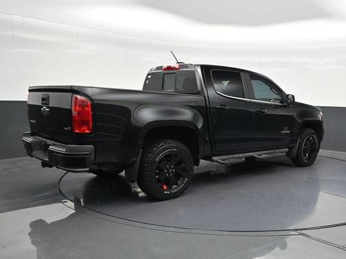 Black 2018 Chevrolet Colorado LT
