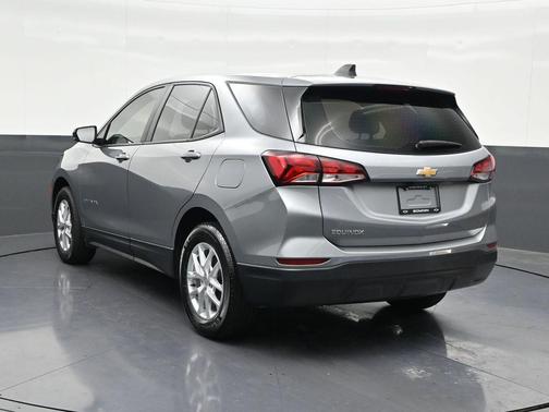 Sterling Gray Metallic 2023 Chevrolet Equinox LS